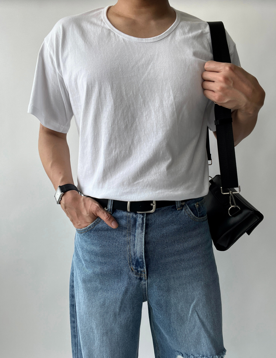 반팔 티셔츠 모델 착용 이미지-S2L10